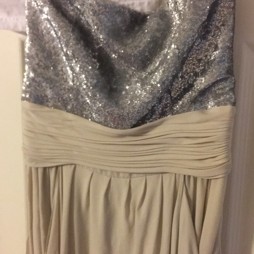 Alice + Olivia Maggie strapless sequin dress . Size 4 - Picture 2 of 7